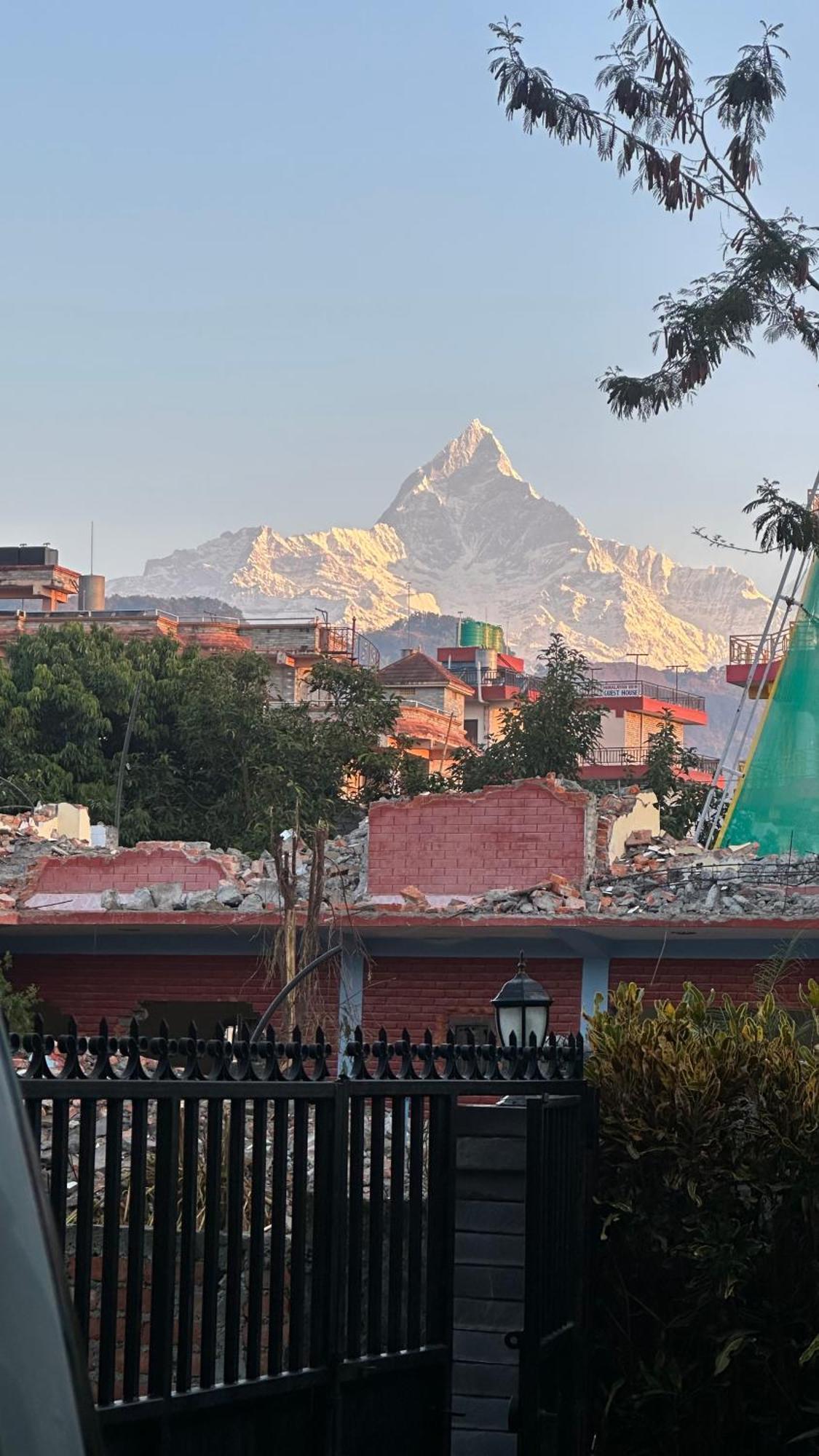 New Pokhara Lodge - Pokhara Lakeside Exterior photo