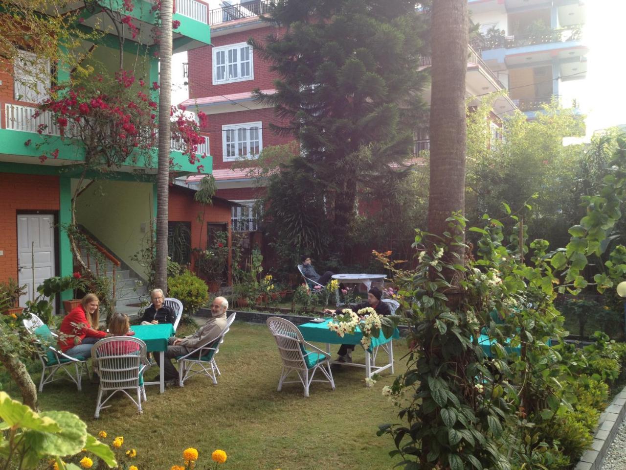 New Pokhara Lodge - Pokhara Lakeside Exterior photo