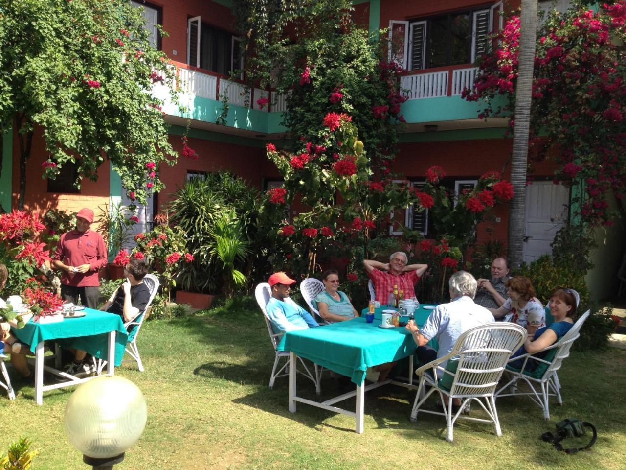 New Pokhara Lodge - Pokhara Lakeside Exterior photo