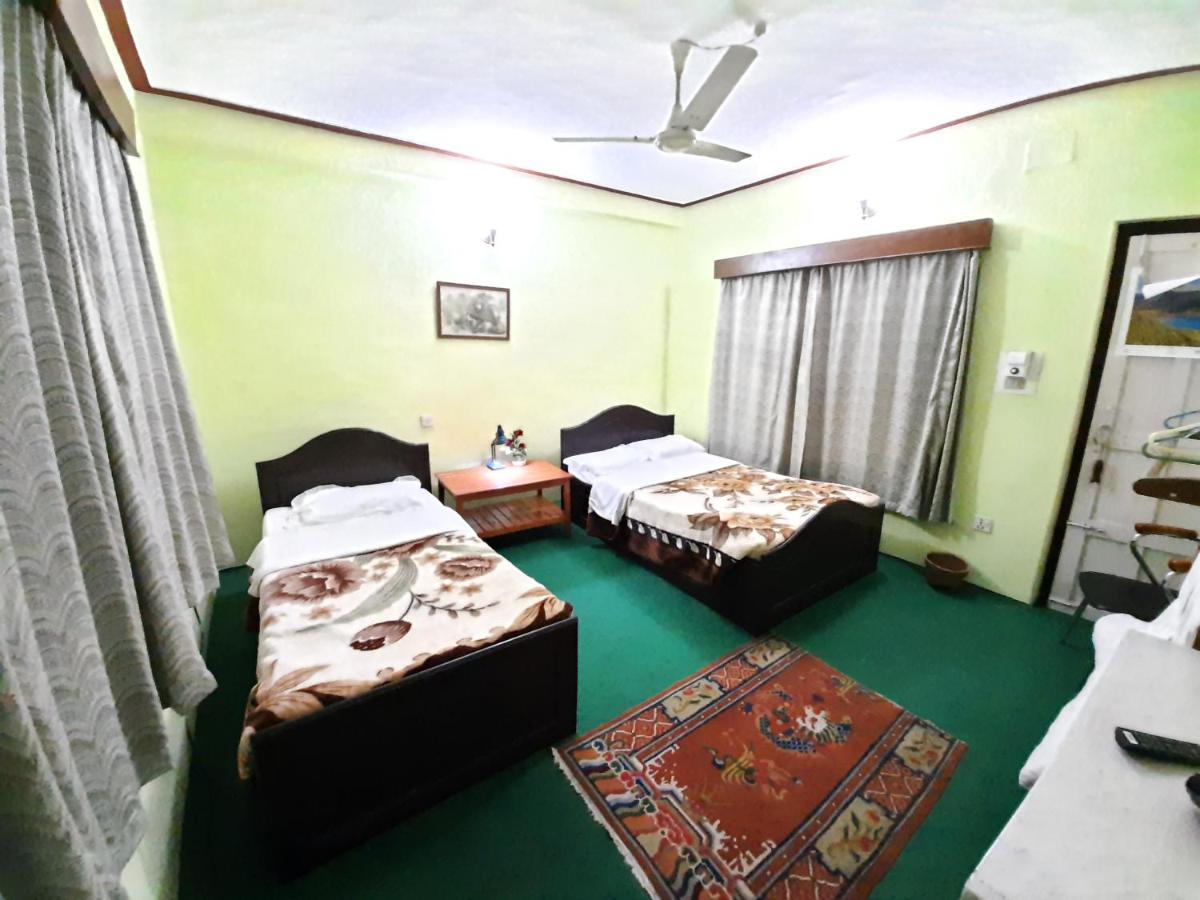 New Pokhara Lodge - Pokhara Lakeside Exterior photo